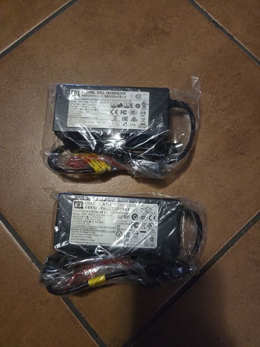 Zasilacz kpl-060F 4 pin hikvision internec bcs mazi 12vdc 5a 60wat 4pi