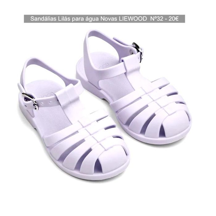 Sandálias novas de criança (modelos e tamanhos vários)