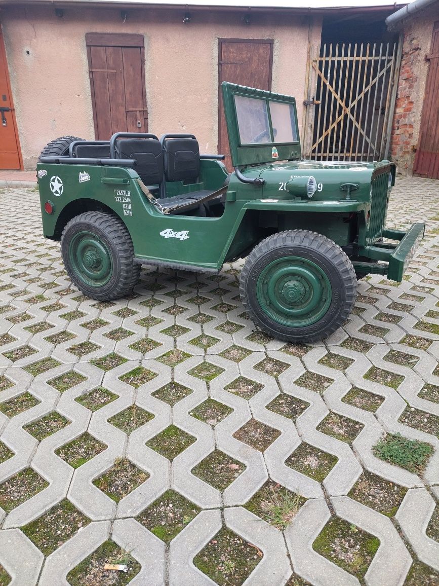 Jeep 4x4 3 osobowy