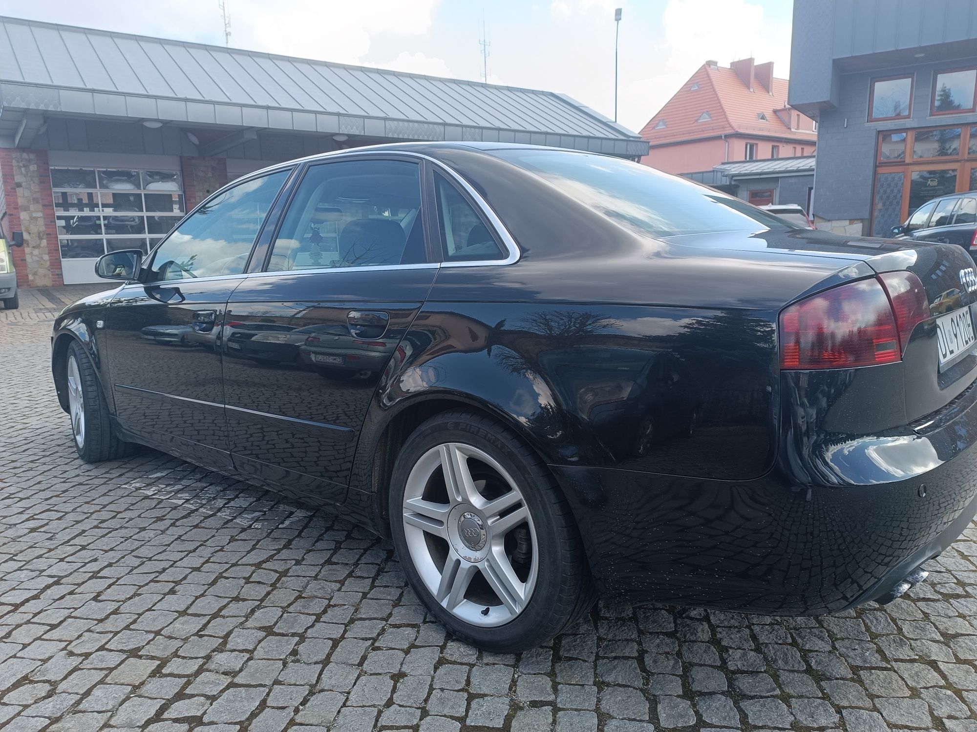 Audi A4 B7 2.0tdi zadbana , serwisowana .