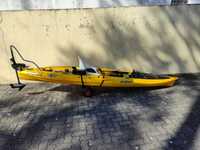Kayak de pesca com motor