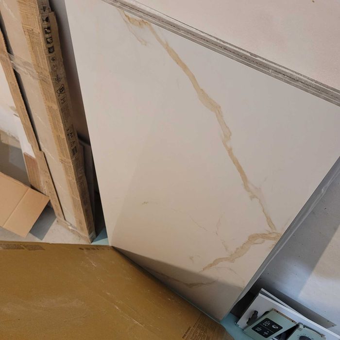Płytki ścienne Gres szkliwiony ELEGANTE SKY gold poler
60x120 gat.