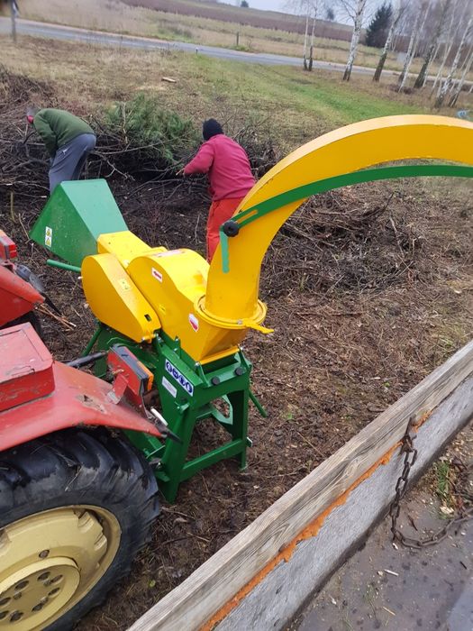 Zrębkowanie, wycinki, rąbanie i składanie drewna, uslugi trakiem