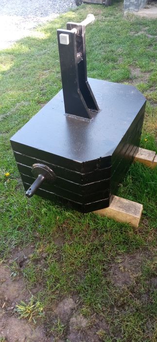 OBCIĄŻNIK  TUZ 750 kg cały salowy