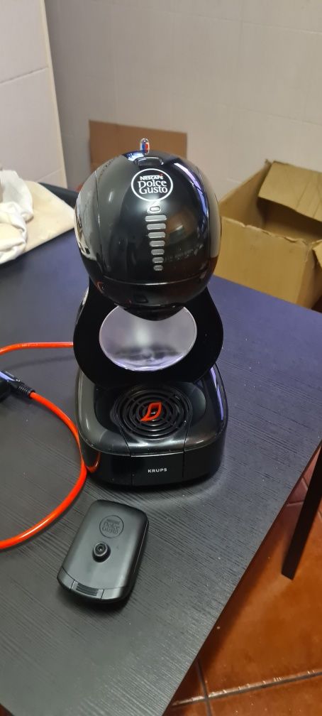 Maquina de café krups Dolce Gusto