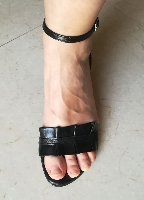 Sandálias Tapadas 36