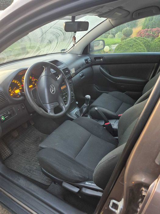 Toyota Avensis 2005