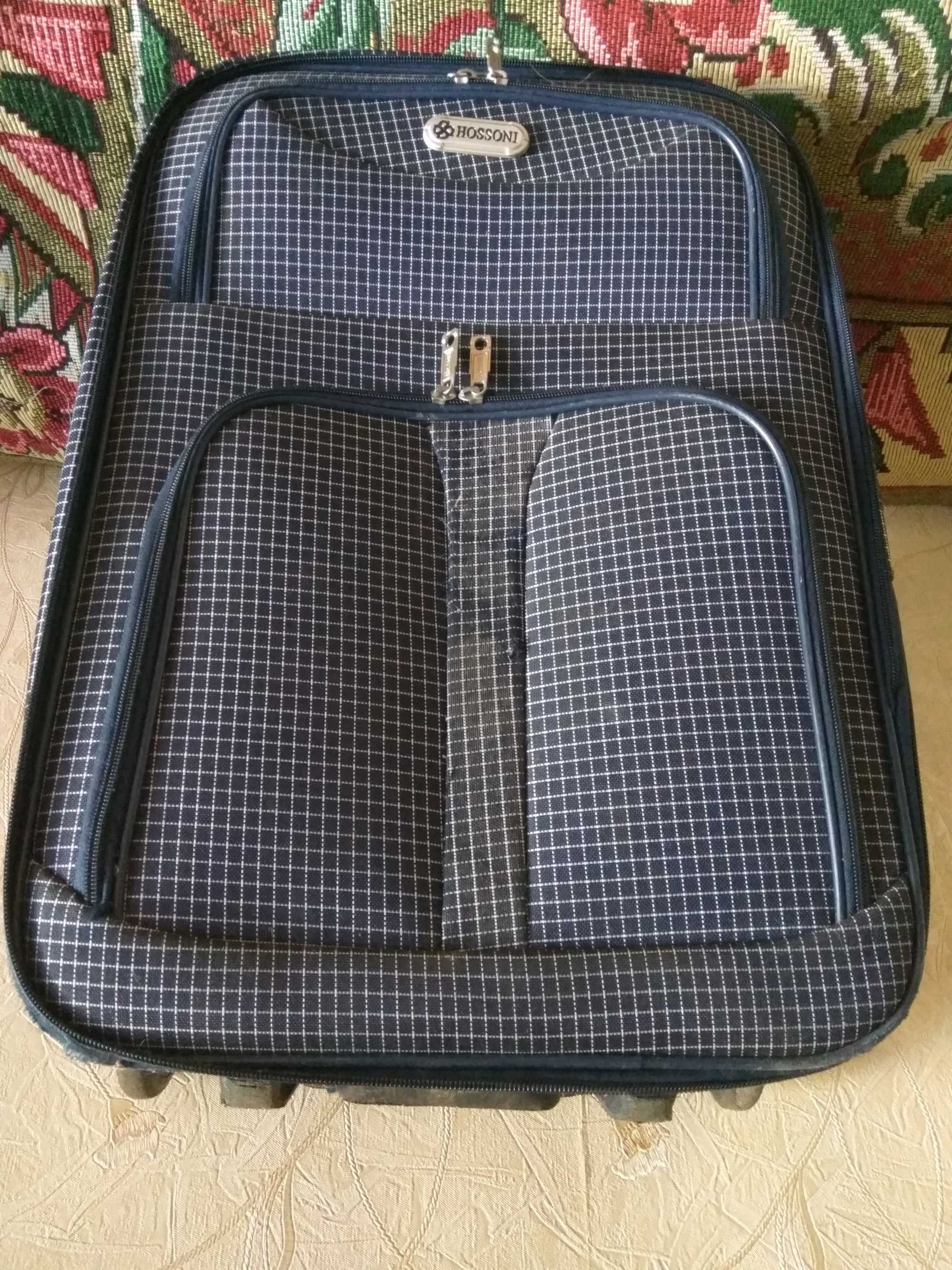 Сумка валіза чемодан на колесах з ручкою DERBY