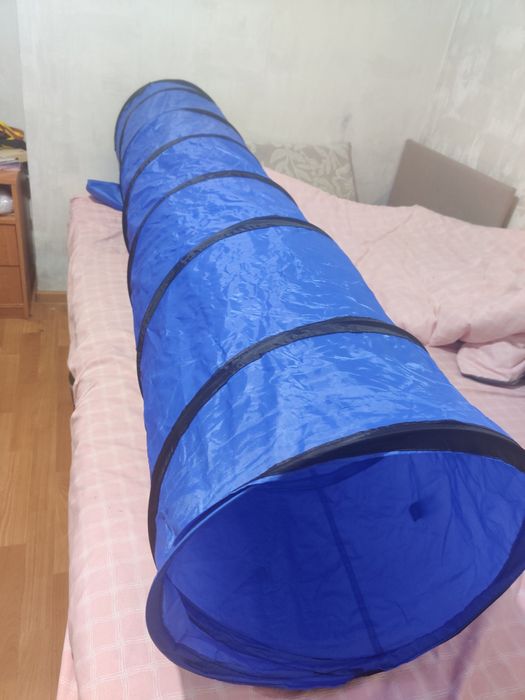 Тунель для дресування тварин.