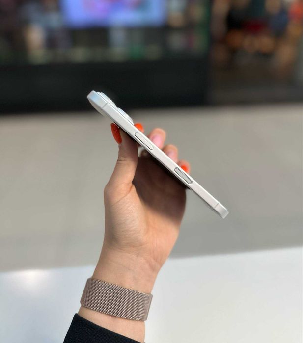 JAK NOWY!/iPhone 16 128GB/bateria 100%/gwarancja 24 msc/ZŁOTE TARASY