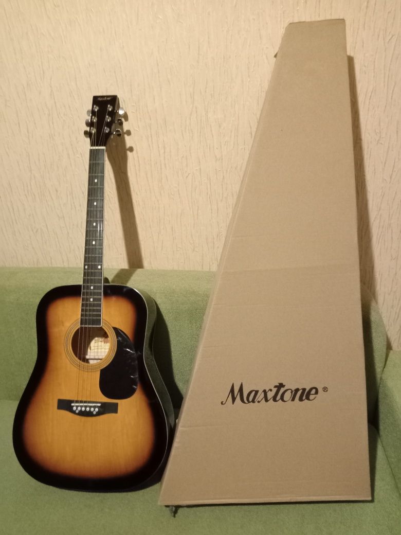 Продам акустичну гітару Maxtone WGC-4010G/SB