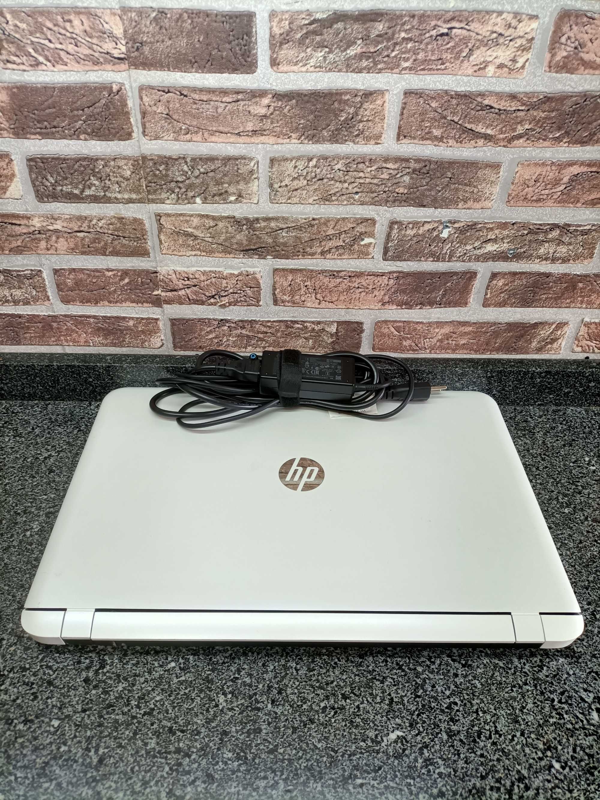 HP 17-g117nz RAM 8gb disco 1 terabyte