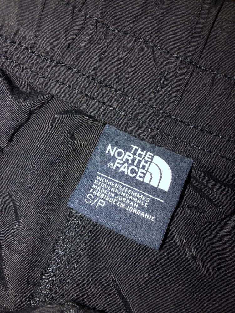 Шорти спортивні The North Face