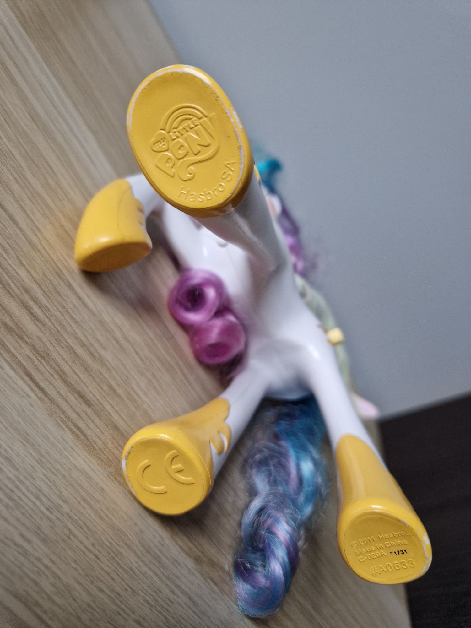 My Little Pony zabawka świecąca ruchome skrzydła mówiąca Celestia