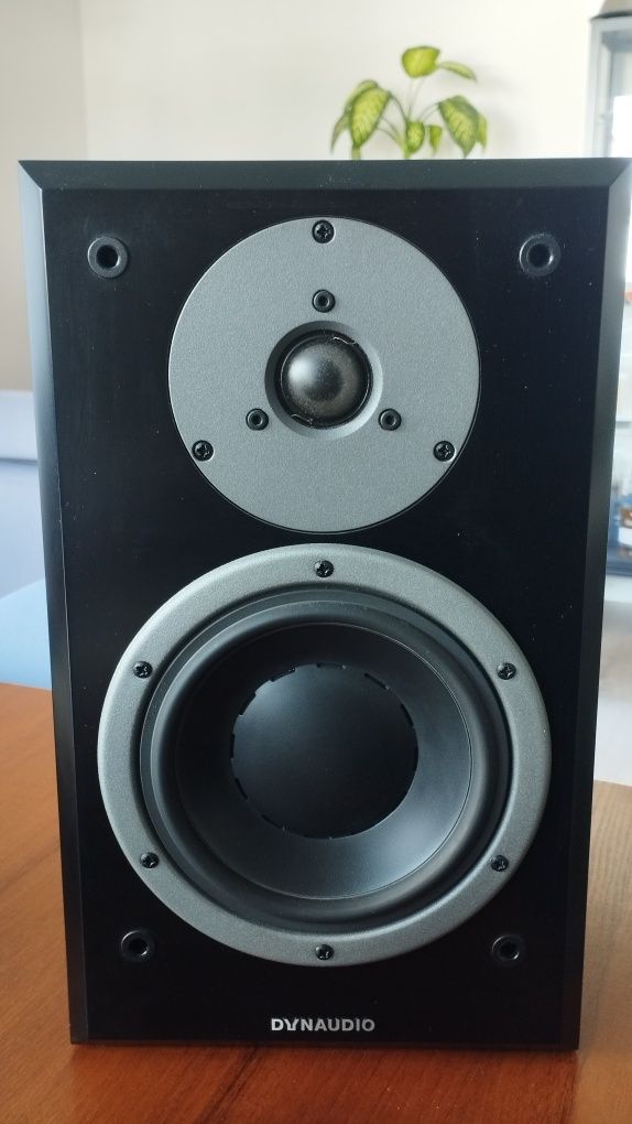 Dynaudio Emit m20, kolumny podstawkowe, stereo, monitory