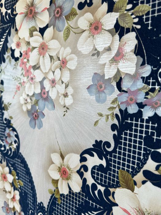 Tłoczona welurem tapeta Vintage lata 80-te glamour, pałacowa