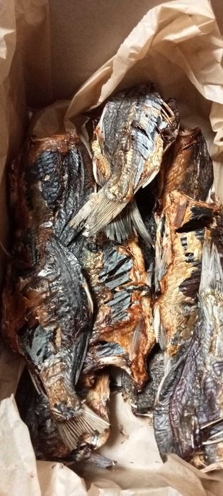 Риба сушена в печі на соломі