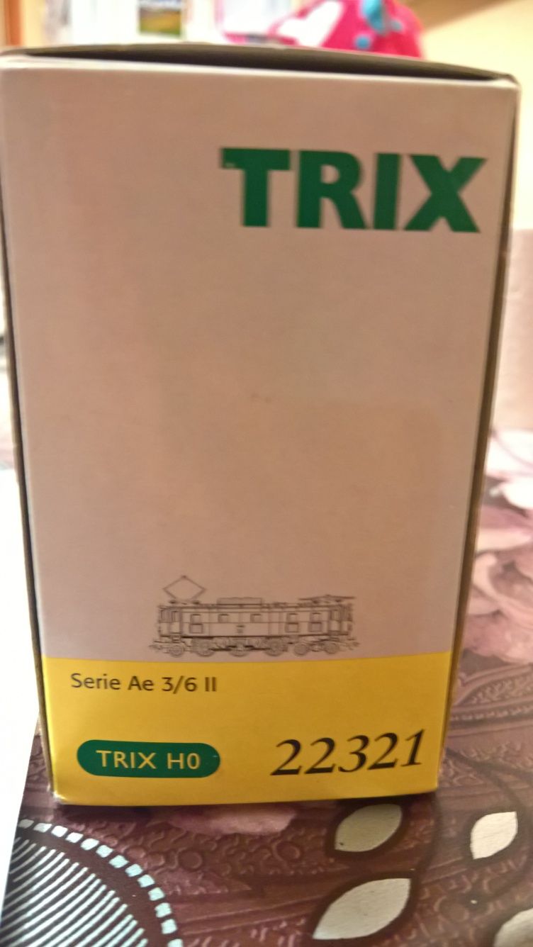 Lokomotywa elektrowóz Trix Ae 3/6 II SBB  dcc H0