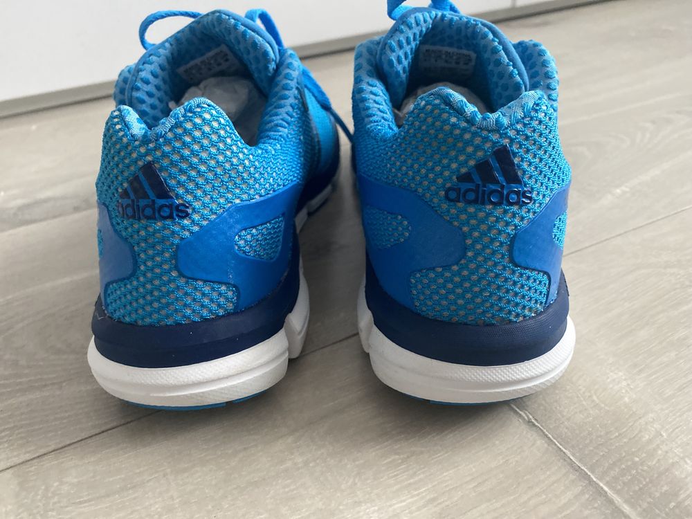 Летние кроссовки Adidas 38-38,5 размер