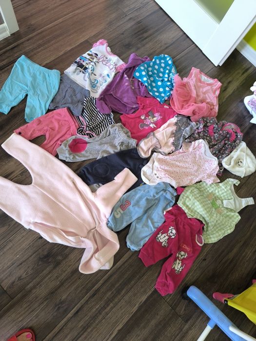 Paka ubrań dla dziewczynki rozm 74