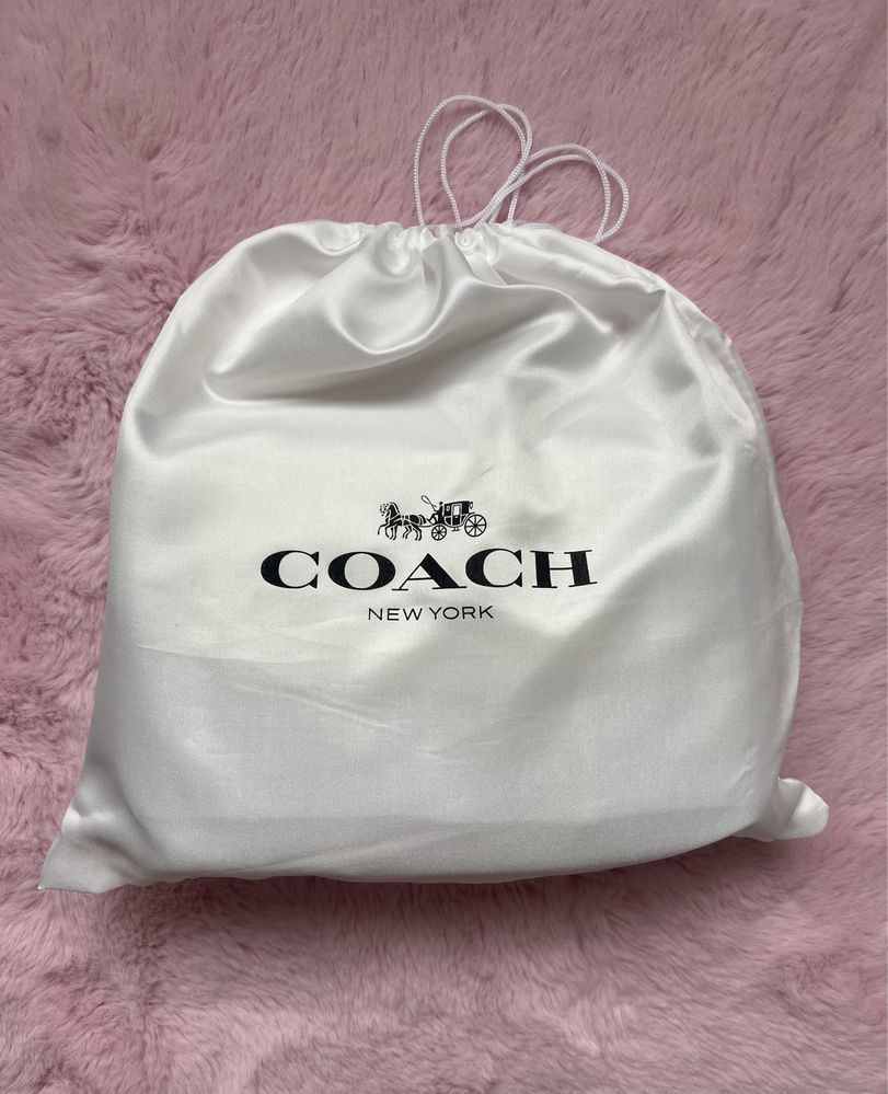 Жіноча шкіряна сумка Coach