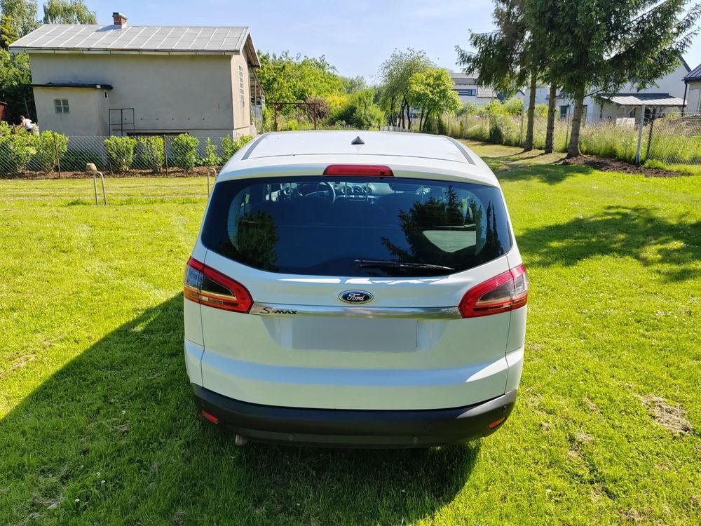 Ford S-Max Rodzinny, oszczędny, pojemny.
