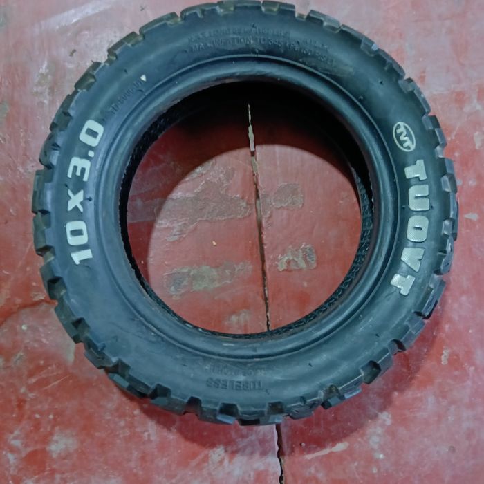 нові шини на електро самокат