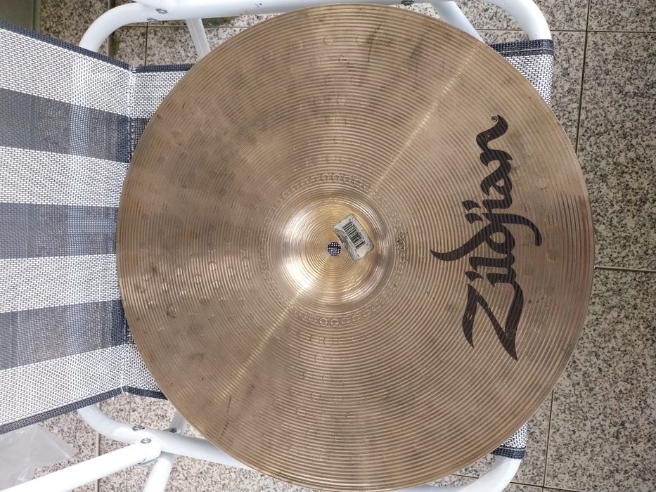 Vendo pratos zildjian