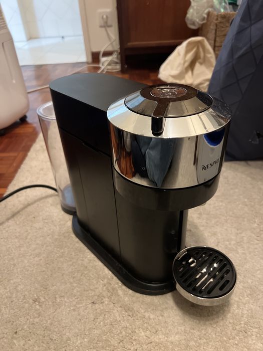 Maquina cafe vertuo para peças ou reparação