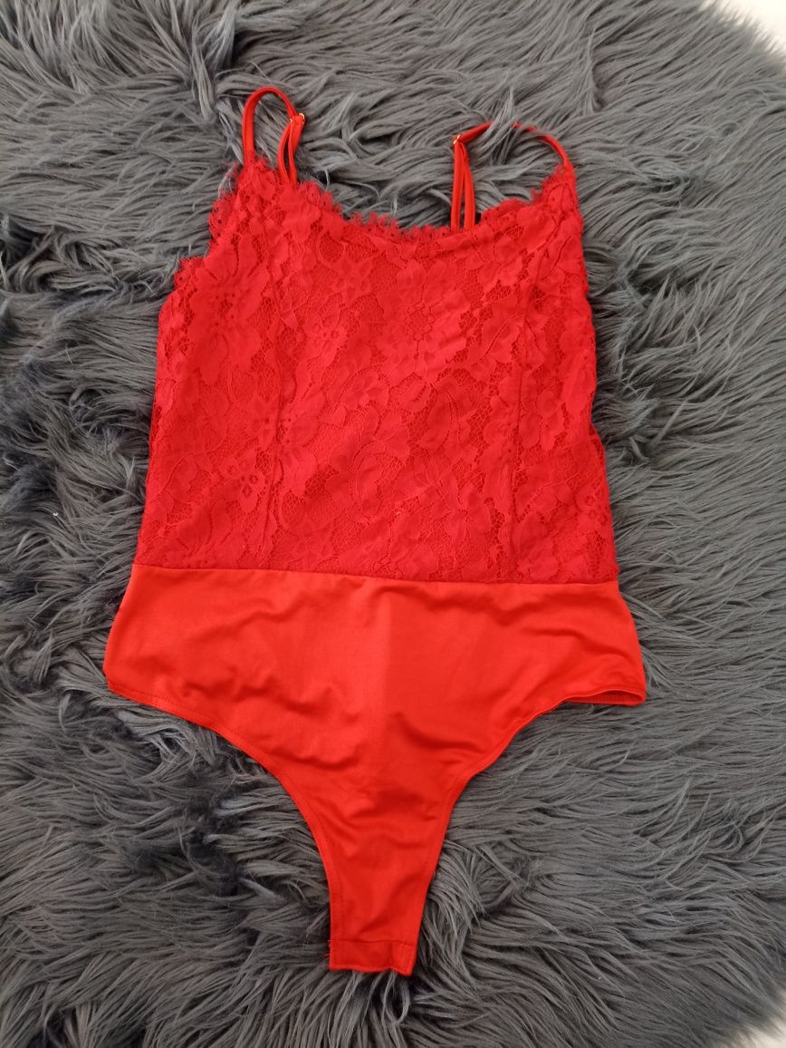 Czerwone koronkowe body Missguided,rozm S