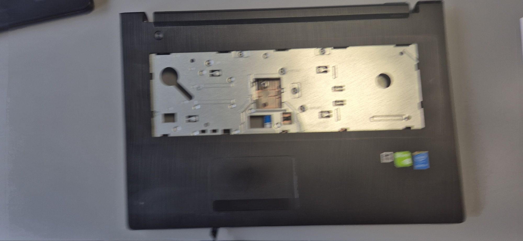 Obudowa Lenovo G70-80 dolna i górna.