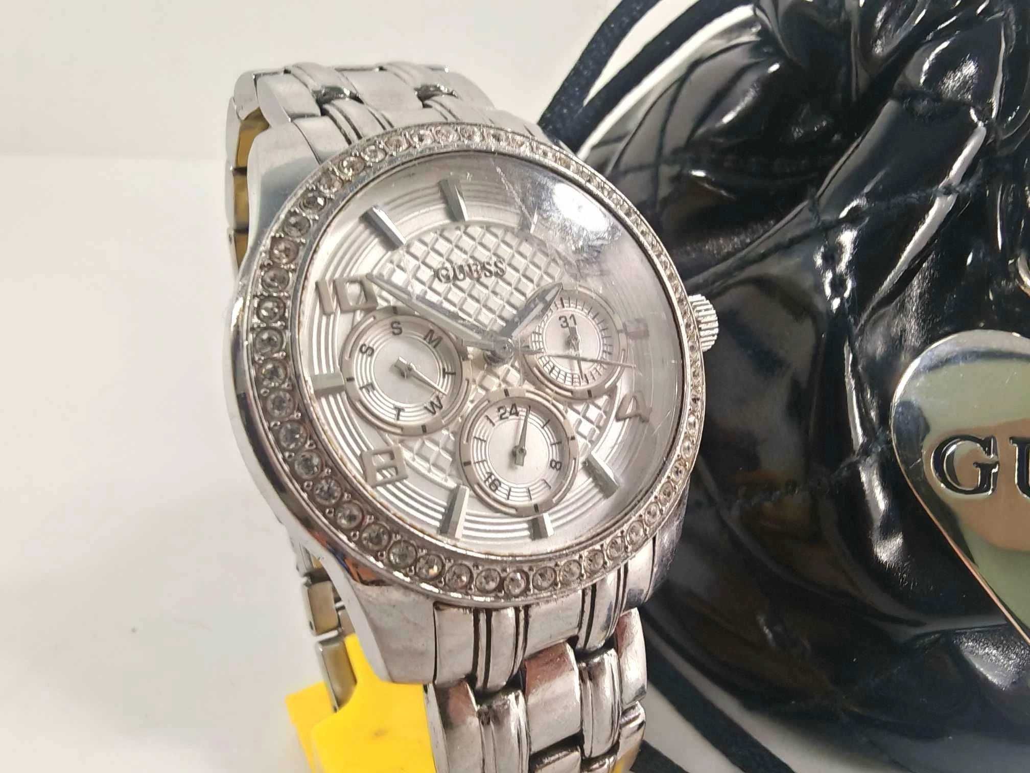 damski srebrny zegarek guess w0403l1 z etui