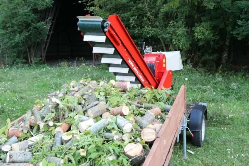 Надаю послугу з подрібнення гілок та дров,а також їх доставка і продаж