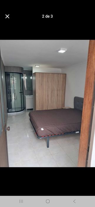 Quarto com casa de banho privada