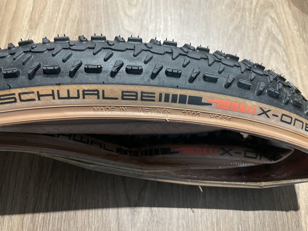 Schwalbe X-One R Evo opony przełajowe gravel szosa canyon