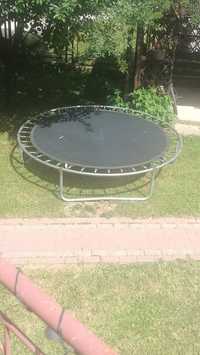 Trampolina ogrodowa