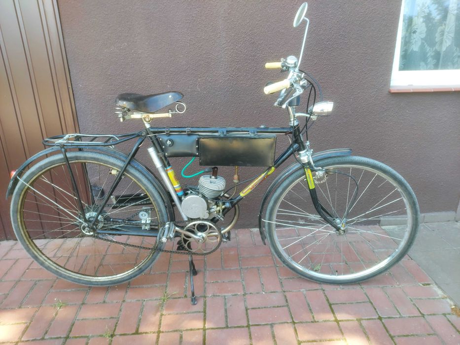 Radziecki rower Ural z silnikiem pomocniczym KO
