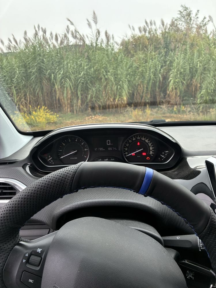 Peugeot 208 1.2 PureTech 82cv