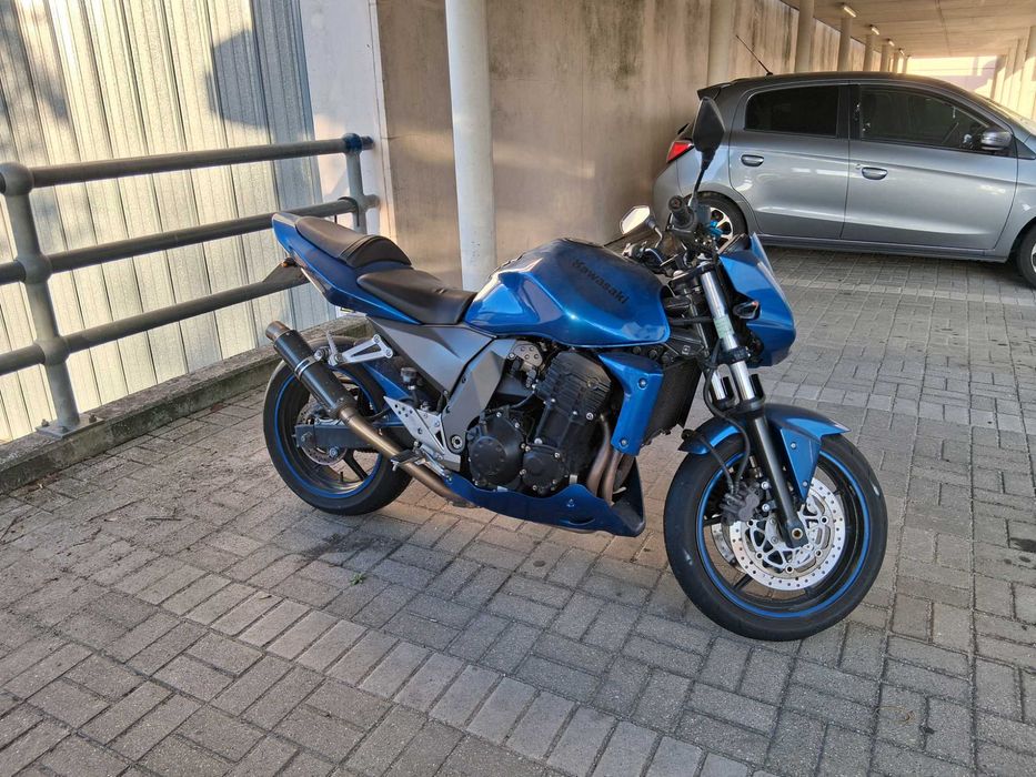 Kawasaki Z750 bom estado