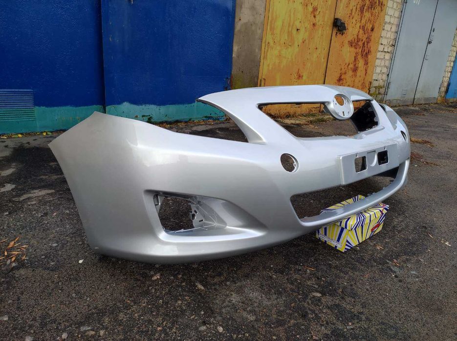 Бампер Toyota Camry 40 Corolla PRADO 120 в цвете ориг новые Польша