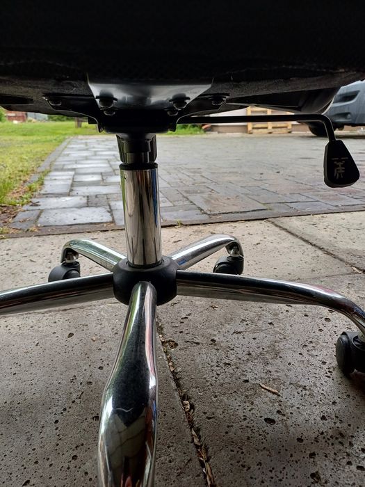 Fotel biurowy do komputera krzesło obrotowe do biurka JYSK