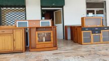 Móveis de madeira maciça