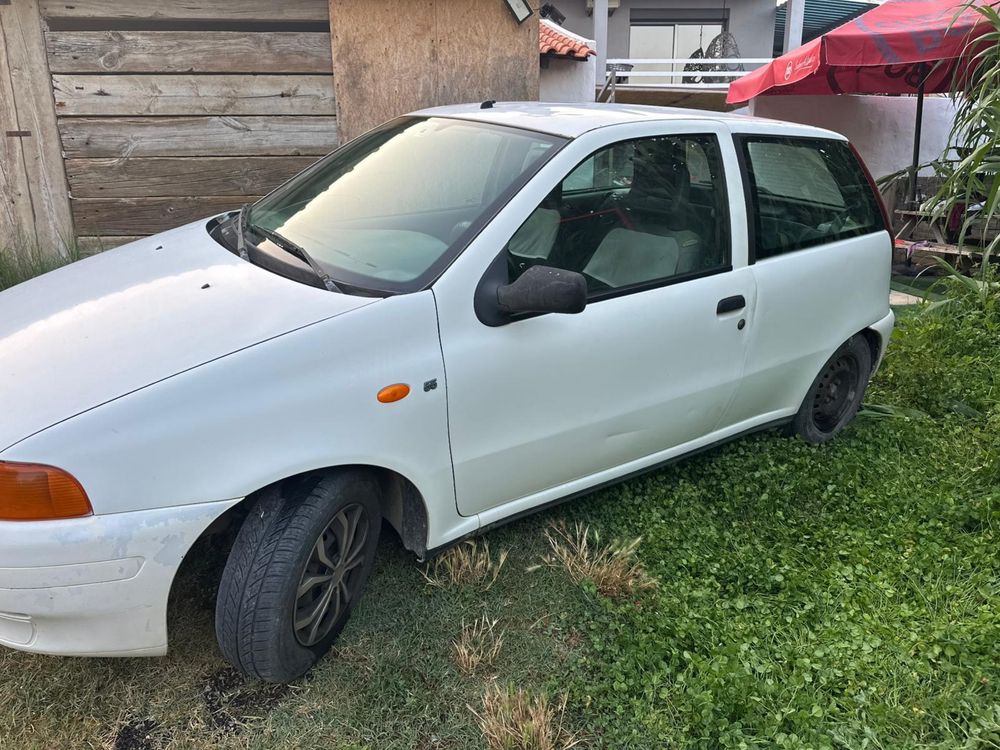 Fiat punto 55 com a junta da cabeça queimada mas a funcionar