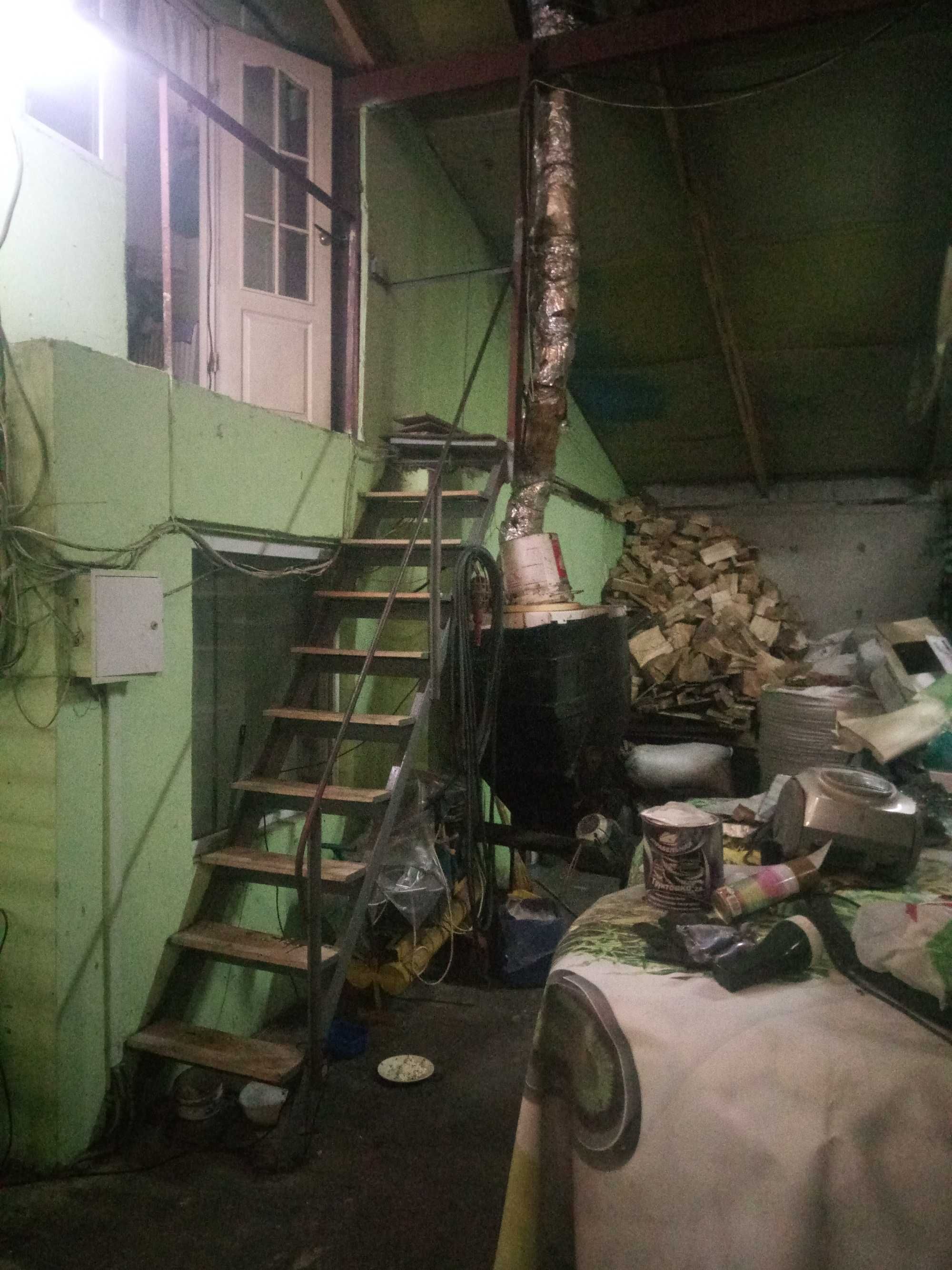 Продам склад з офісом.