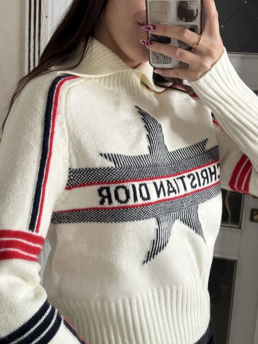 Шикарний теплий светр