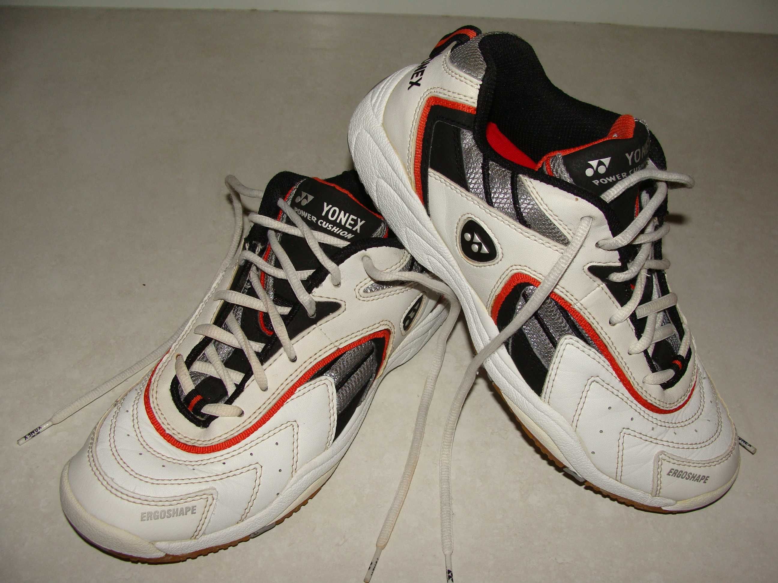 Buty halówki do badmintona Yonex Ergoishape. R. 39,5/25