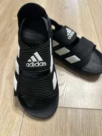 Босоніжки adidas