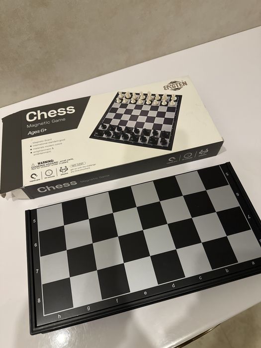 Гра настільна ENGTEN Шахи 32х32х2 см