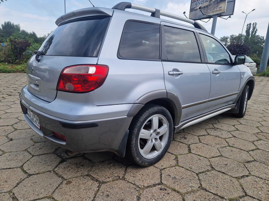 Mitsubishi Outlander 2.4 gaz do 2031 skóra, klima
