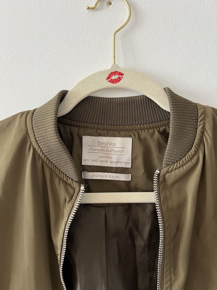 Katana bomberka kurtka bomber zielona khaki oliwkowa Bershka S 36